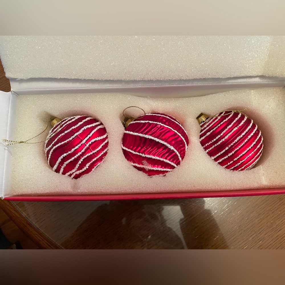 Set of 3 Lenox Matte Red Frosted Glass Ornaments